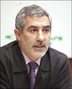 20100729161414-llamazares.jpg
